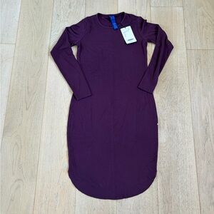Kit and Ace Long Sleeve Crewneck Dress in Plum
